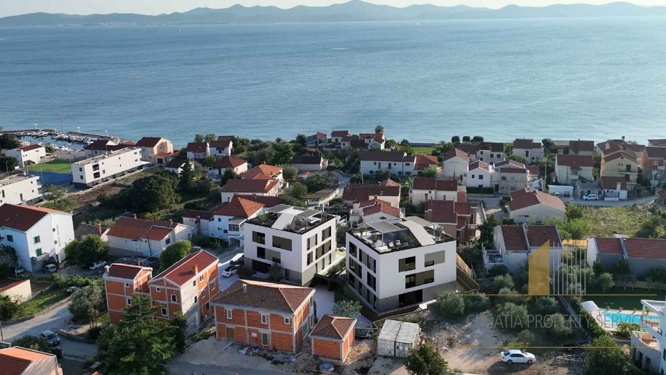 Luksuzno stanovanje z vrtom in pogledom na morje - Zadar!
