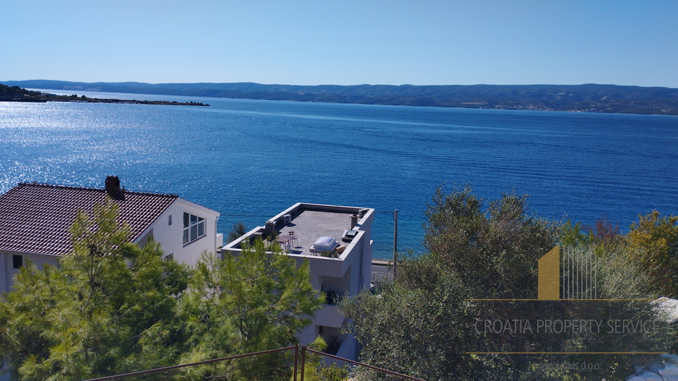 Exklusive Villa am Meer mit Blick im Herzen Dalmatiens