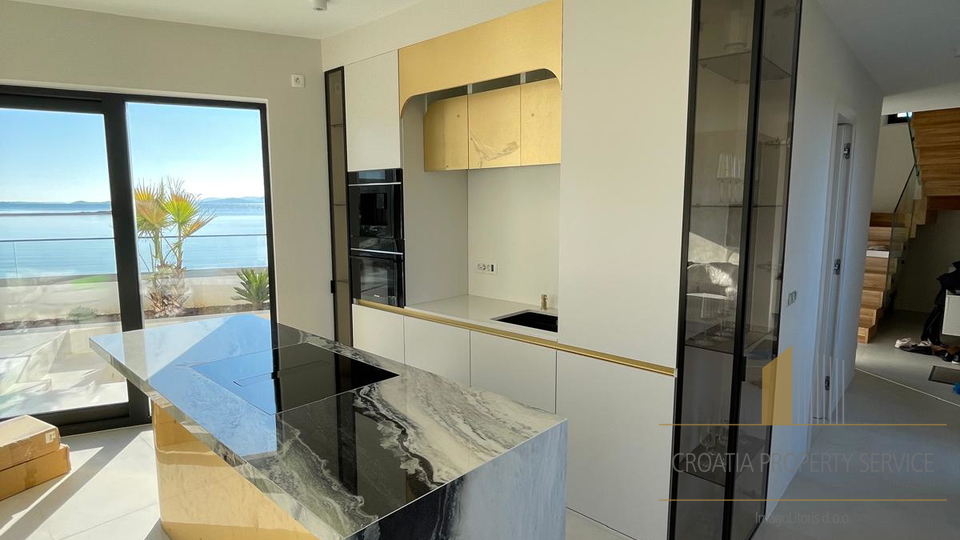Meravigliosa ed elegante villa di prima fila sul mare - Sukošan!