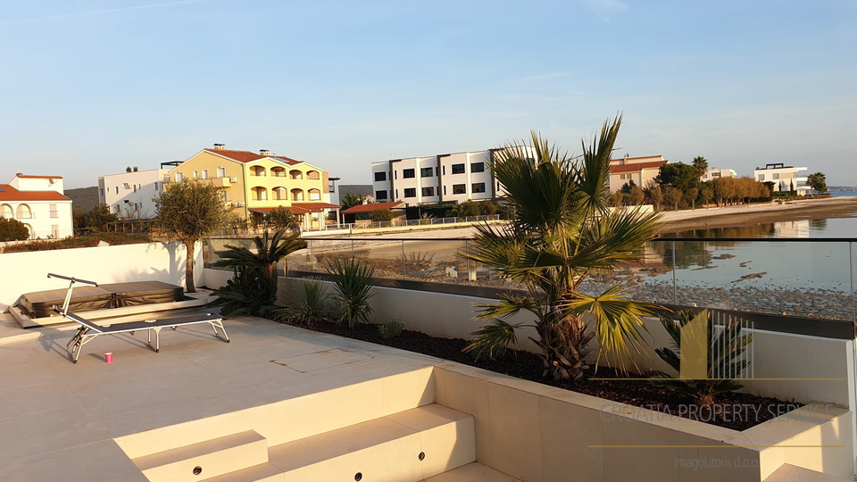 Meravigliosa ed elegante villa di prima fila sul mare - Sukošan!