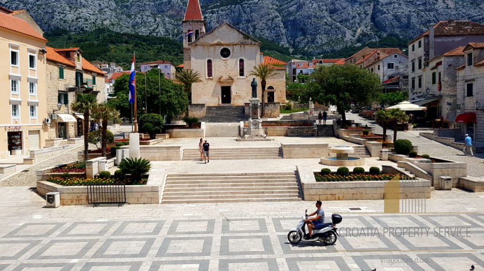 Appartamento bilocale attraente sul lungomare di Makarska!