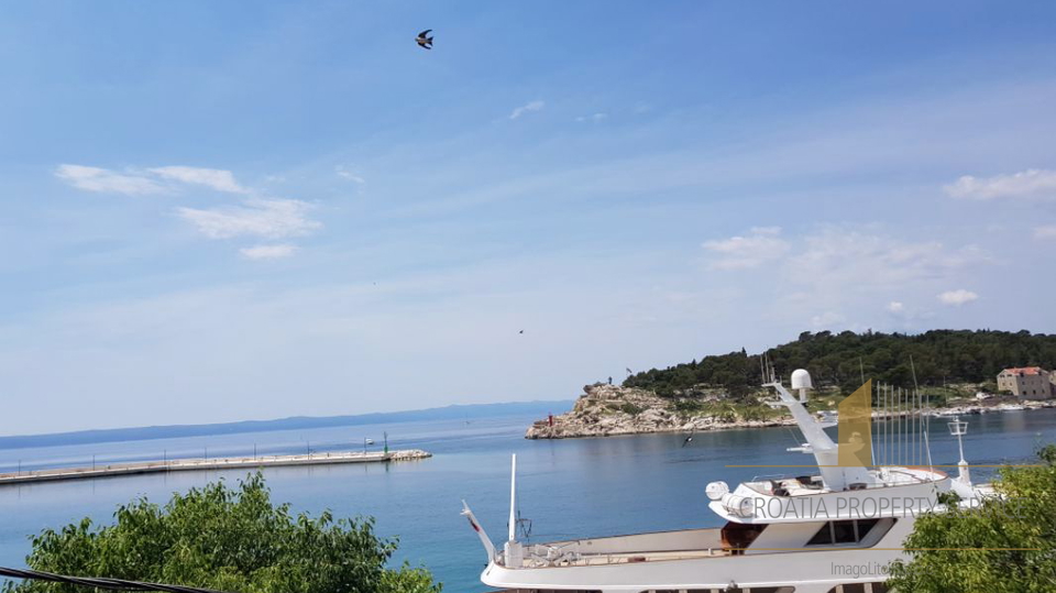 Appartamento bilocale attraente sul lungomare di Makarska!