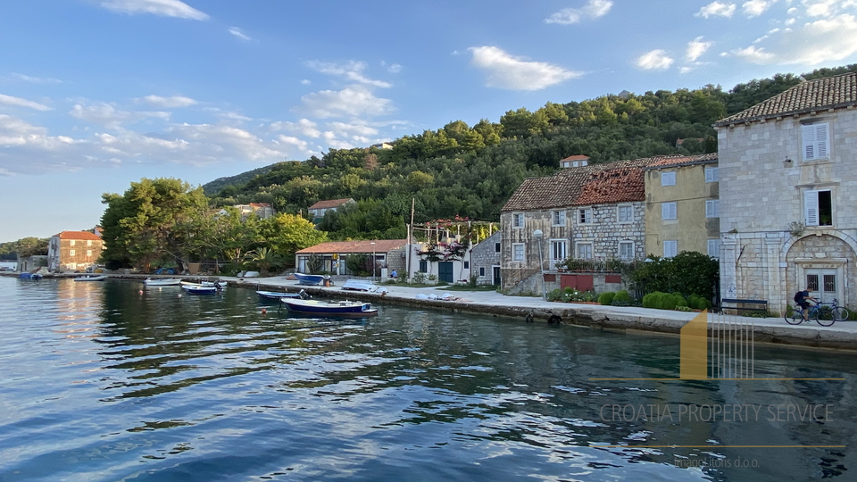 Attractive building plot 150 meters from the sea in the vicinity of Dubrovnik!