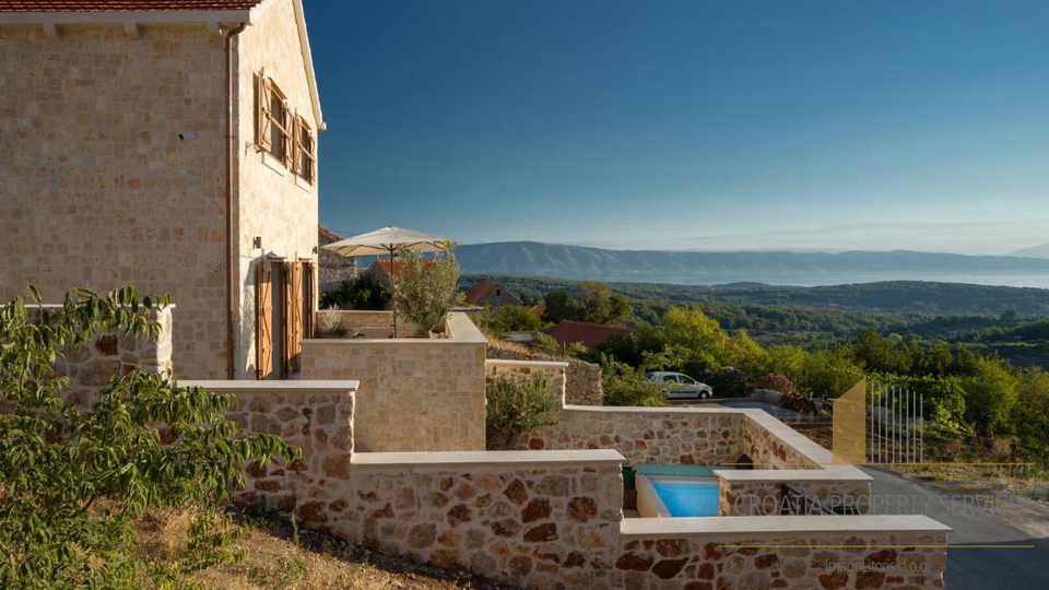 Luxuriöse Steinvilla mit 5* auf der Insel Hvar!