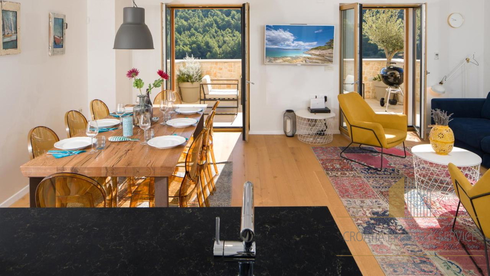 Luxuriöse Steinvilla mit 5* auf der Insel Hvar!