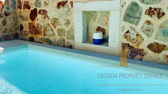 Luxuriöse Steinvilla mit 5* auf der Insel Hvar!