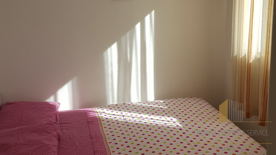 Apartmajska hiša s čudovitim pogledom na morje v bližini Trogirja!