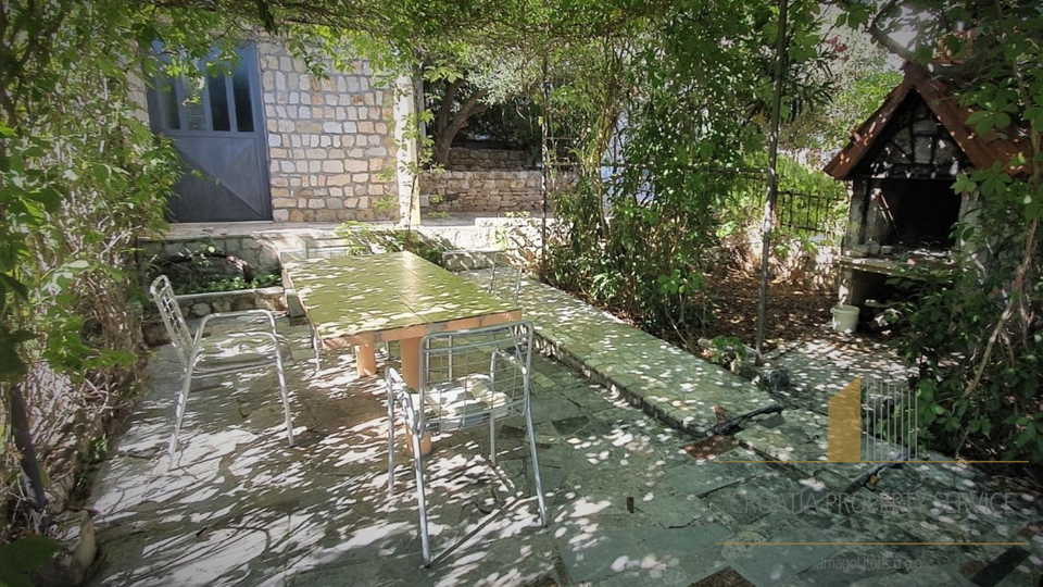 Apartmajska hiša s čudovitim pogledom na morje v bližini Trogirja!
