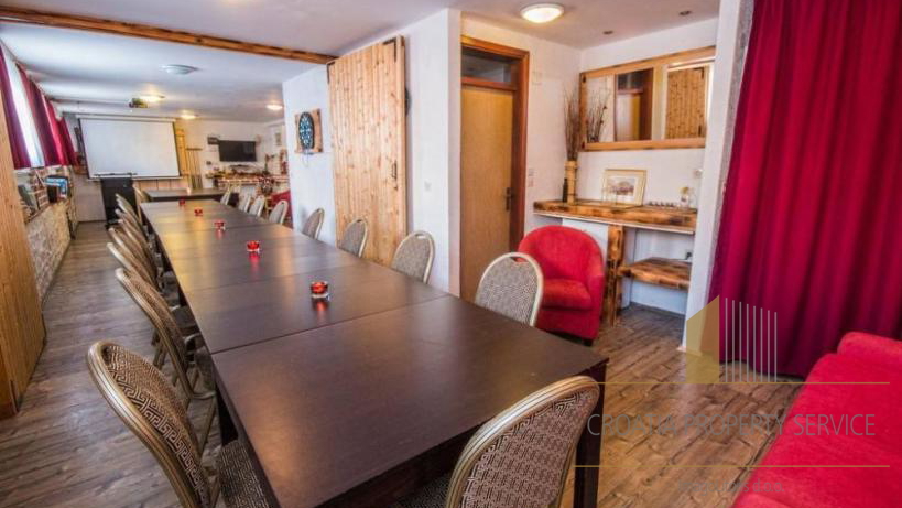 Hotel sa SPA centrom na ekskluzivnoj lokaciji prvi red do plaže - okolica Zadra!