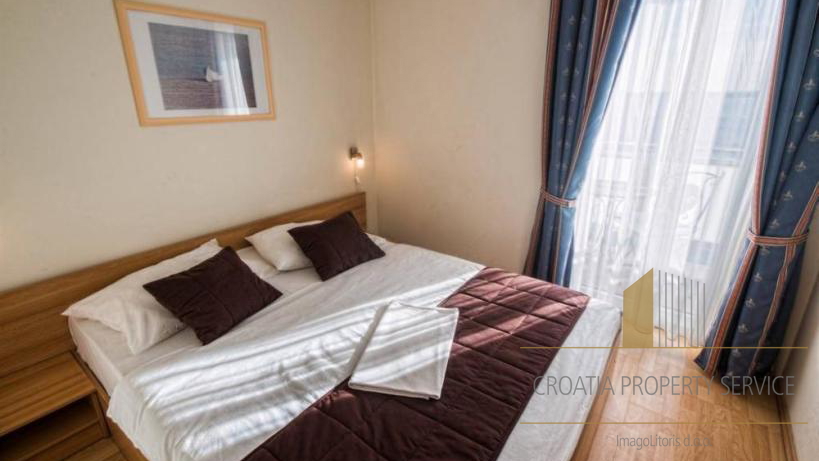 Hotel sa SPA centrom na ekskluzivnoj lokaciji prvi red do plaže - okolica Zadra!