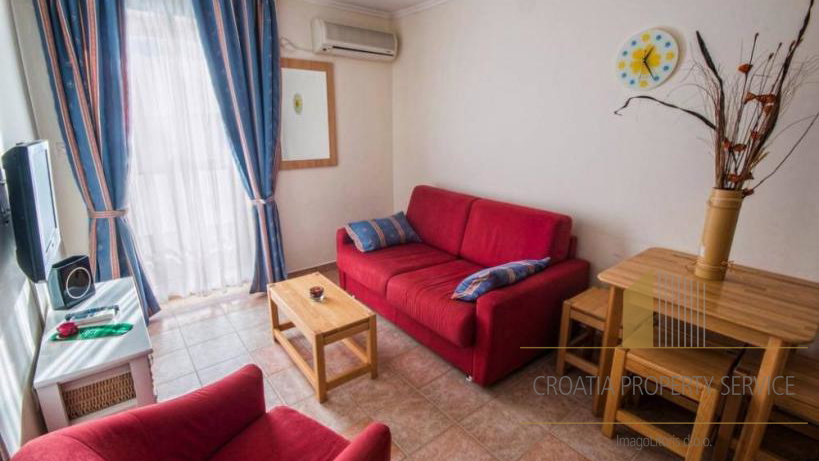 Hotel sa SPA centrom na ekskluzivnoj lokaciji prvi red do plaže - okolica Zadra!