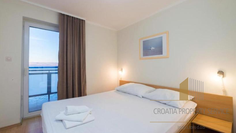 Hotel sa SPA centrom na ekskluzivnoj lokaciji prvi red do plaže - okolica Zadra!
