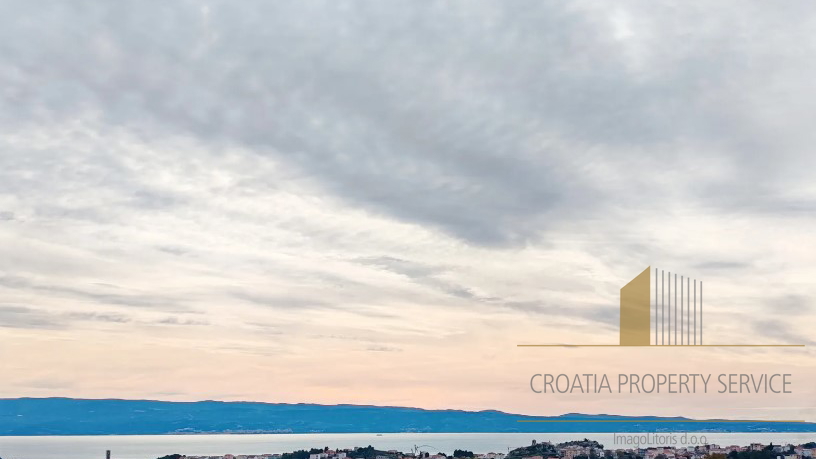 Baugrundstück mit wunderschönem Blick auf das Meer in der Nähe von Split!