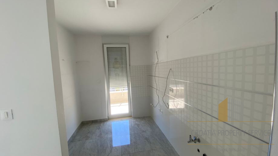 Apartment of 130 m2 in a new building for long-term rent - Zenta, Split!