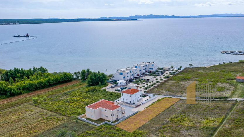 Luxury villa with a roof terrace and a beautiful view 100 m from the sea - Privlaka, Zadar!