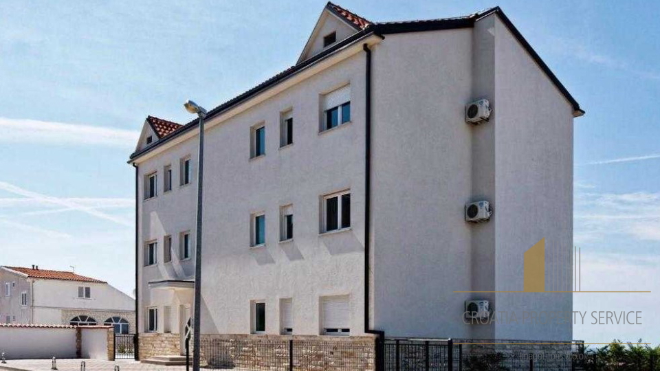 Štirje apartmaji v čudoviti vili z očarljivim pogledom na morje - Primošten!