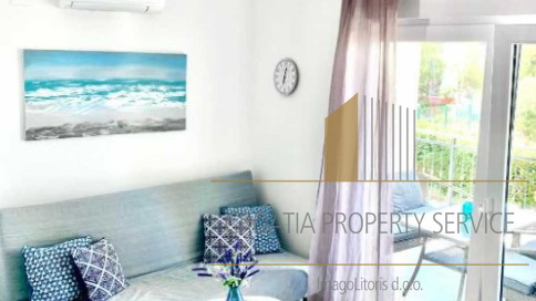 Štirje apartmaji v čudoviti vili z očarljivim pogledom na morje - Primošten!