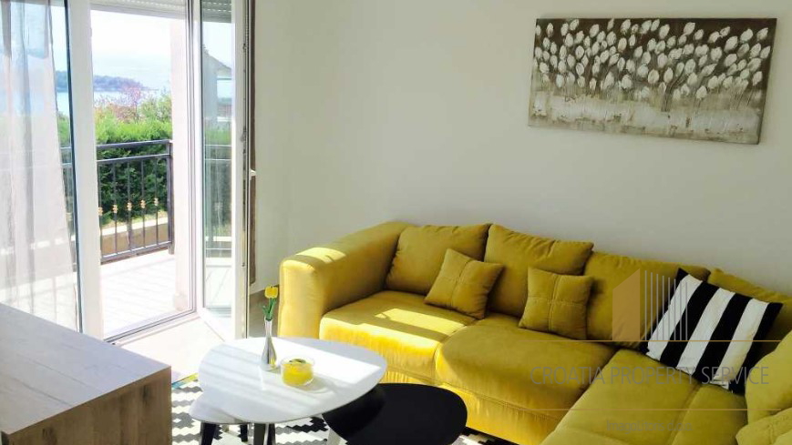 Štirje apartmaji v čudoviti vili z očarljivim pogledom na morje - Primošten!