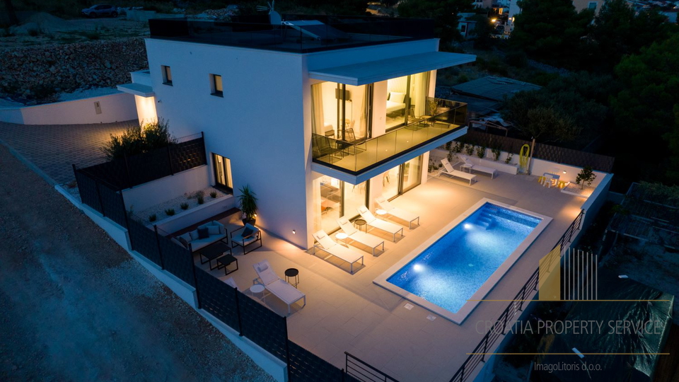 New luxury villa with a beautiful sea view - Čiovo!