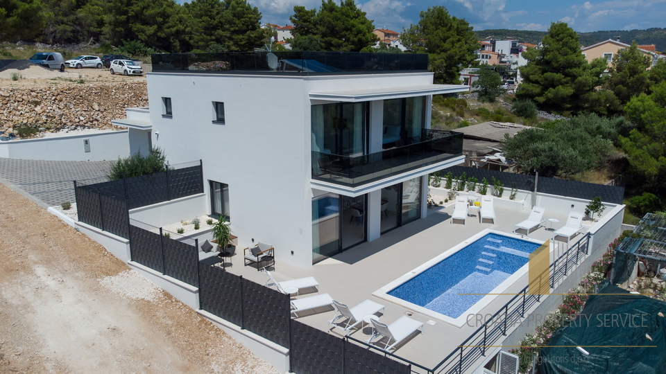 New luxury villa with a beautiful sea view - Čiovo!