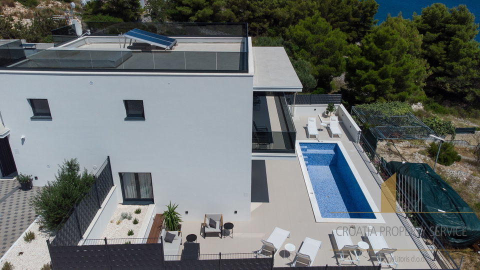 New luxury villa with a beautiful sea view - Čiovo!