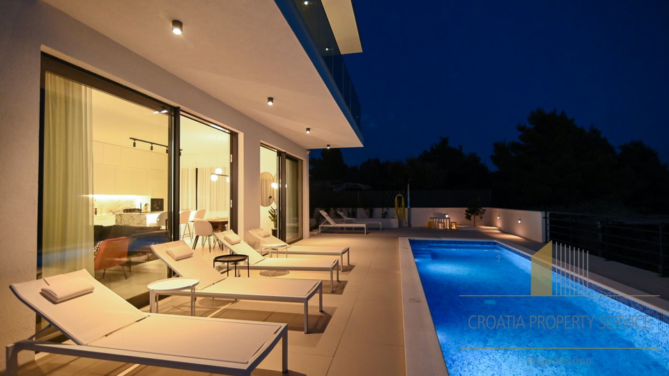 New luxury villa with a beautiful sea view - Čiovo!