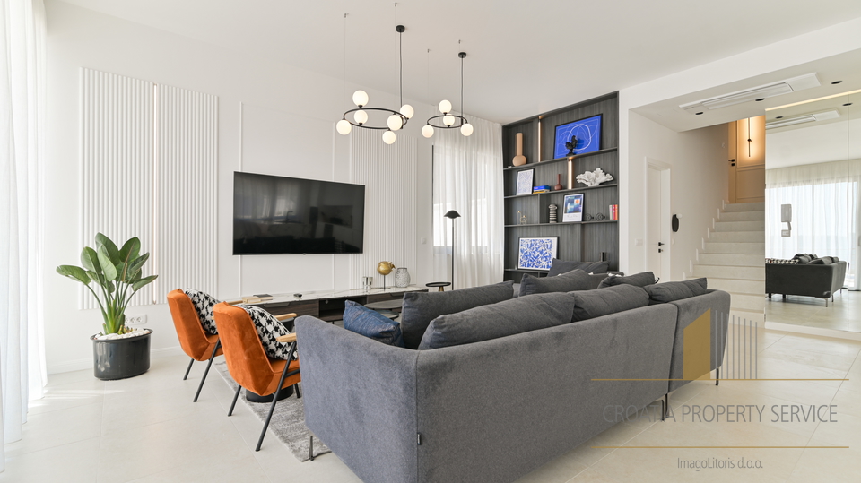 New luxury villa with a beautiful sea view - Čiovo!