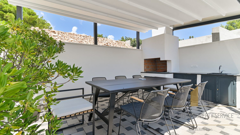 New luxury villa with a beautiful sea view - Čiovo!