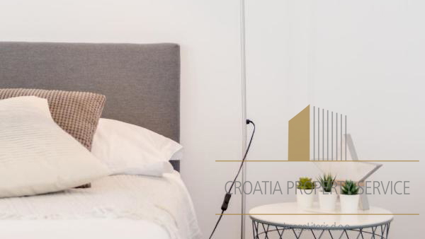 Nova luksuzna vila s bazenom na otoku Braču!