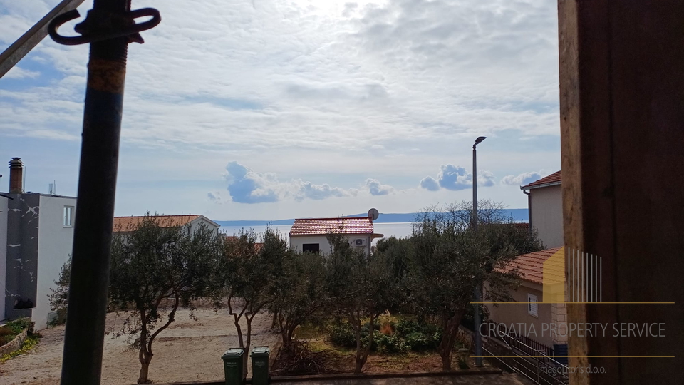 Luxury apartment in a great location 140 m from the sea on the island of Čiovo!