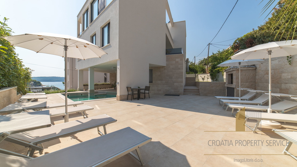Luxury villa with pool and sea view on the island of Čiovo!