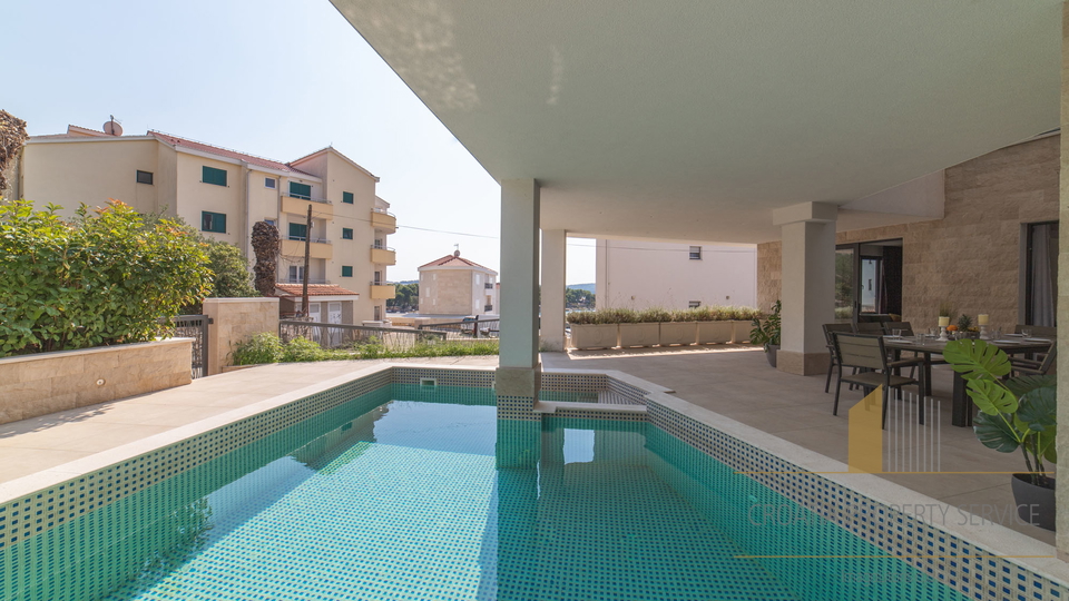 Luxury villa with pool and sea view on the island of Čiovo!