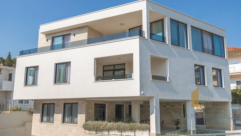 Luxury villa with pool and sea view on the island of Čiovo!