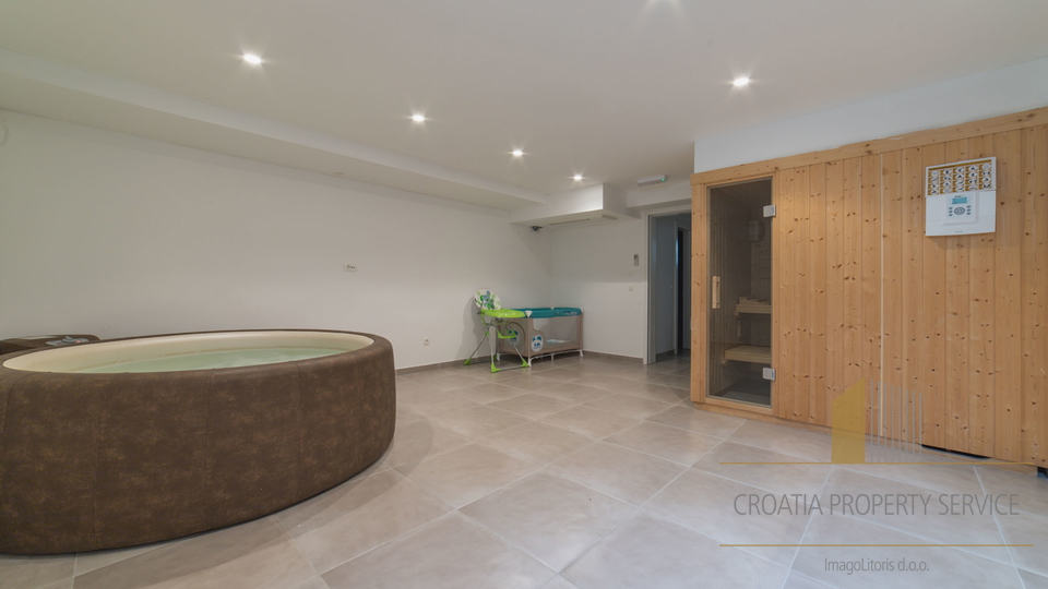 Luxury villa with pool and sea view on the island of Čiovo!