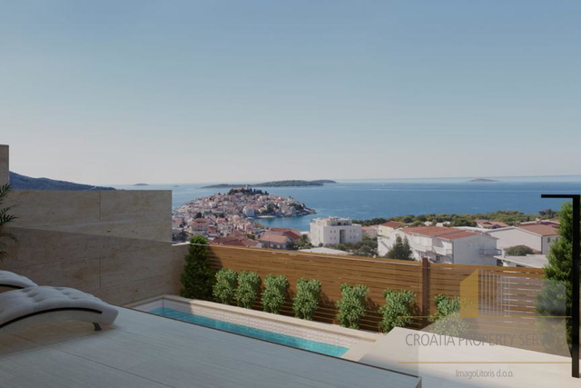 Eine wunderschöne Wohnung mit elegantem Garten und Swimmingpool 350 m vom Meer entfernt - Primošten!