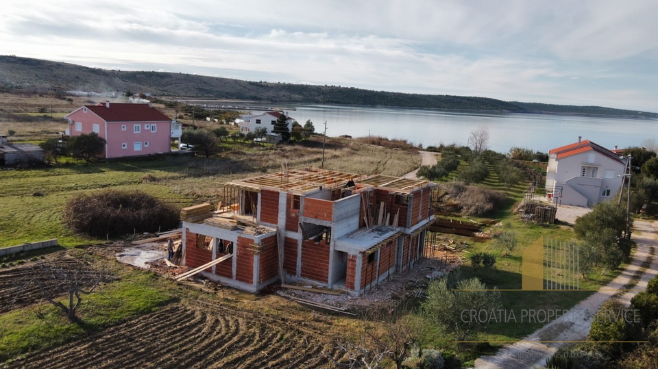 Luxury villa under construction 100 m from the sea near Zadar!