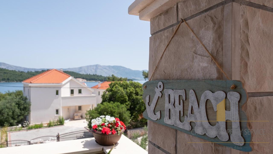 Apartment house with a sea view on the island of Korčula!