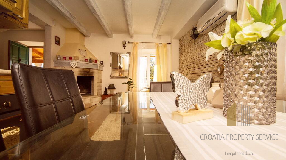 Exclusive villa with a panoramic view of the sea in the vicinity of Split!