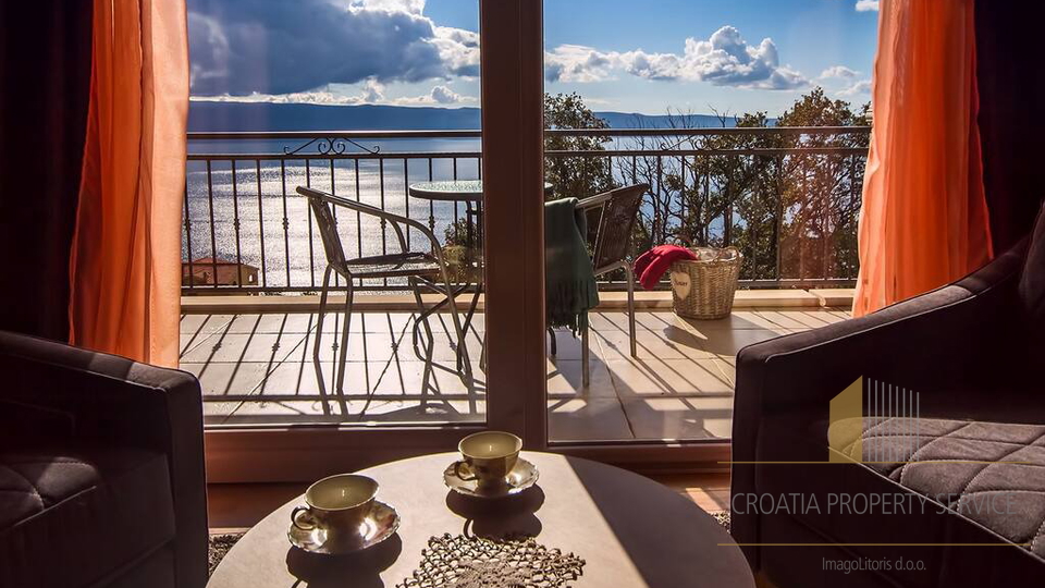 Exclusive villa with a panoramic view of the sea in the vicinity of Split!