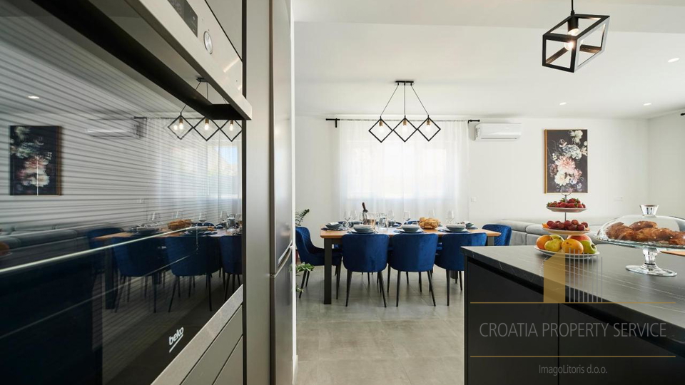 Splendida villa di lusso con piscina – Kaštela!