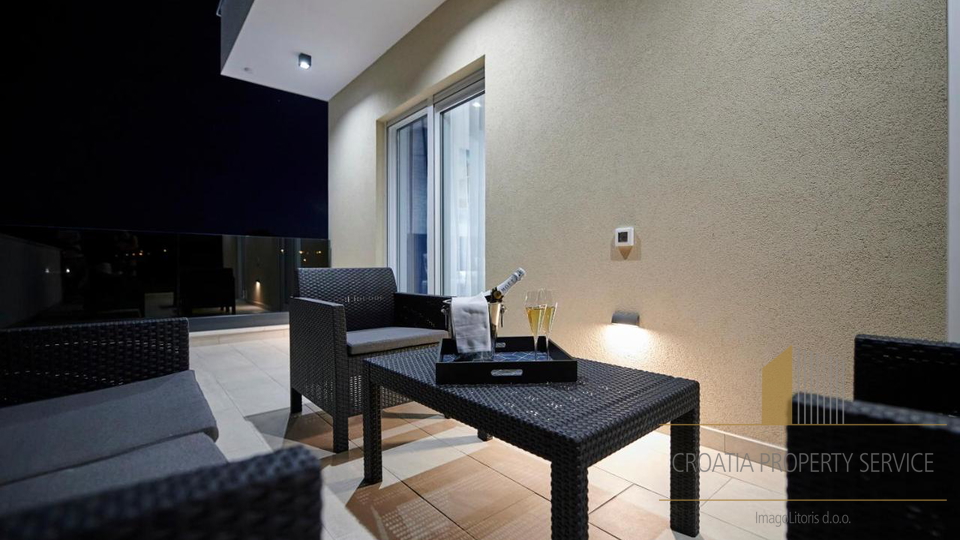 Splendida villa di lusso con piscina – Kaštela!