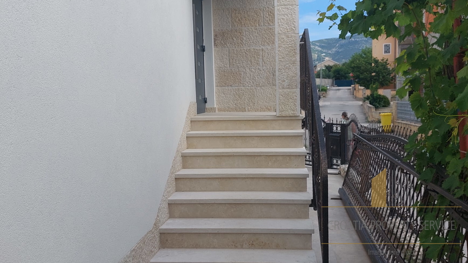 Moderna villa con vista mare – Kaštela!