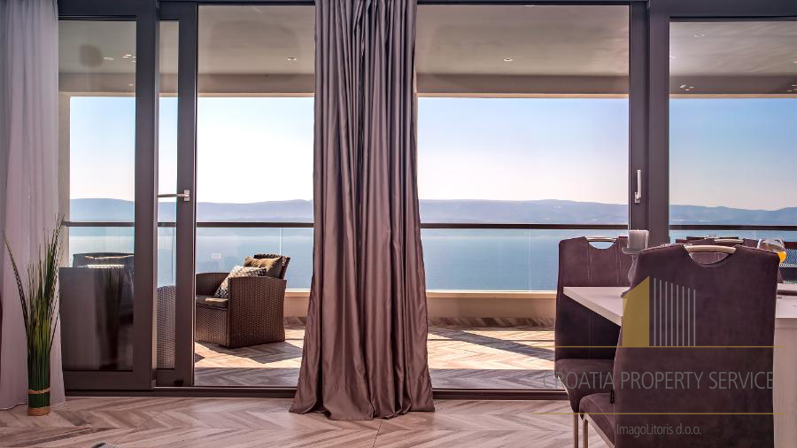 Exclusive villa with panoramic sea view and infinity pool - Omiš!