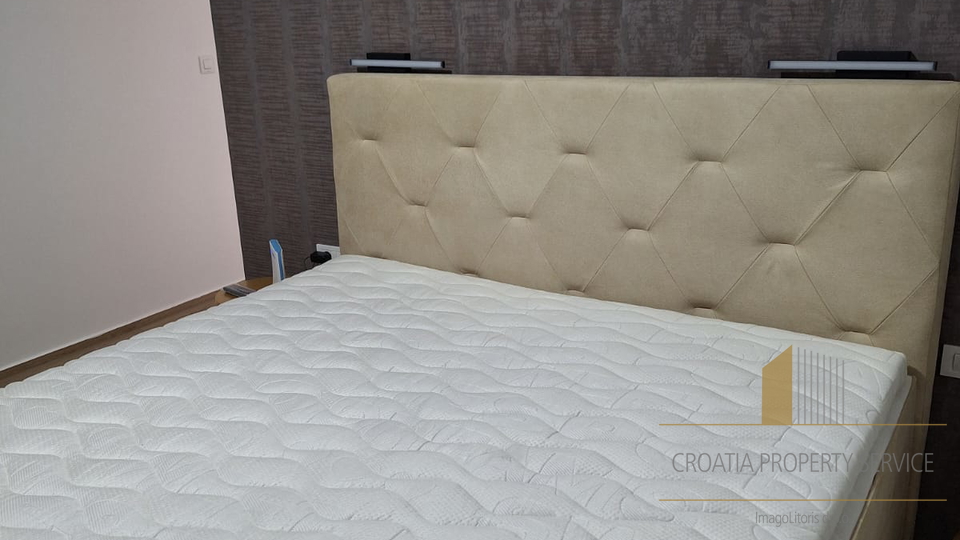 Luksuzna mediteranska vila s pogledom na more – Primošten!