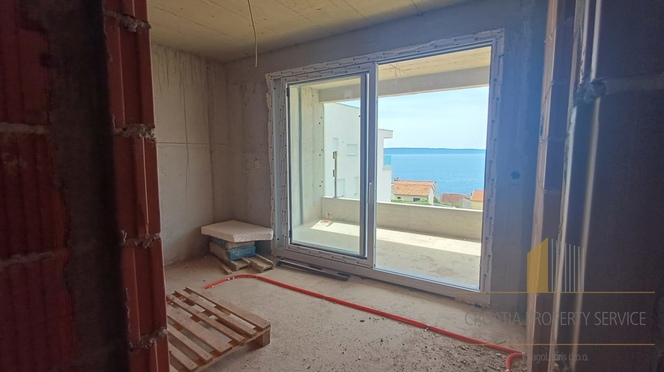 Appartamento trilocale di lusso con piscina e vista mare – Čiovo, a 250 m dal mare!