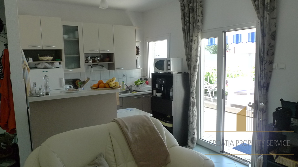 Insel Čiovo – Haus 30 m vom Meer mit Terrasse, Garten und Grill!