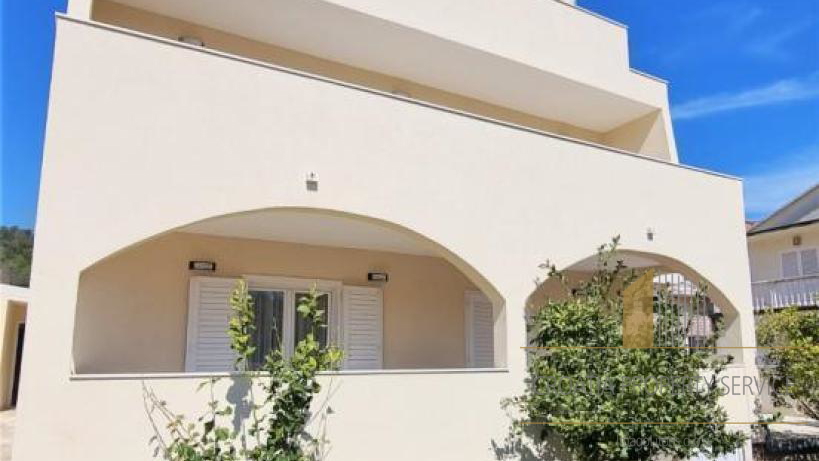 Wunderschöne Villa mit Pool, Garten und Nebengebäude - Stari Grad, Insel Hvar!