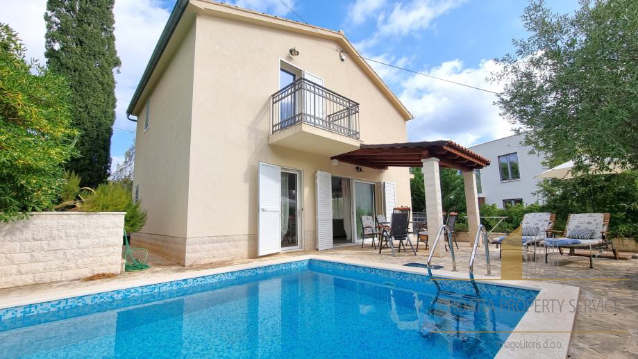 Wunderschöne Villa mit Pool, Weinkeller und Terrassen – Jelsa, Insel Hvar!
