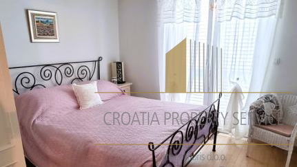 Wunderschöne Villa mit Pool, Weinkeller und Terrassen – Jelsa, Insel Hvar!