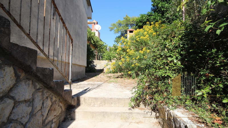 Exceptional opportunity: Charming house 50 m from the sea - Vrboska, Hvar!